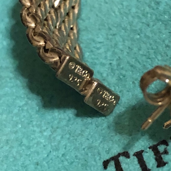 Tiffany and Co mesh hoop somerset earrings - Picture 6 of 6